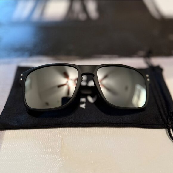 OO9102 Oakley Holbrook Chrome Iridium Prizm Polarized Sunglasses - Picture 9 of 11